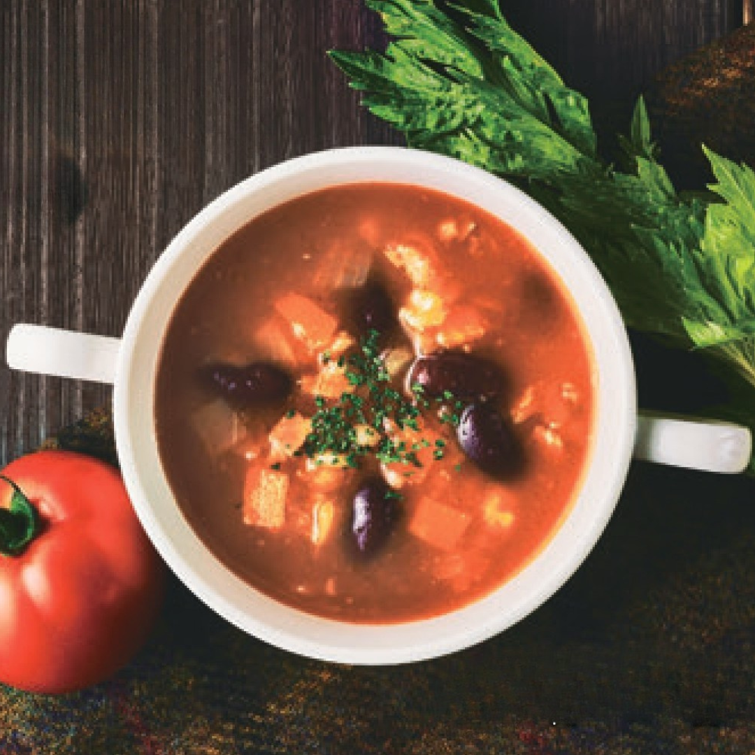 8種の野菜が入ったミネストローネ